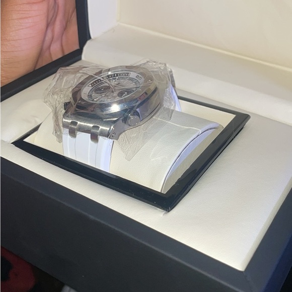 Audemars Piguet Silver and White Watch - Picture 1 of 8